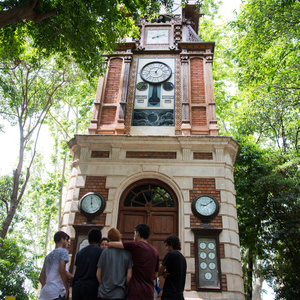 Caixes niu Ermita