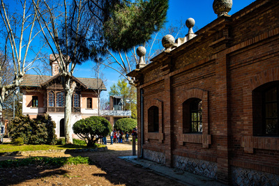 Vista d'alguns dels edificis del parc