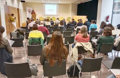 Públic de la sala de presentació on s'ha presentat l'estudi