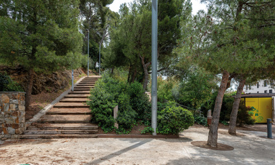Escala d'accés a una altra zona del parc