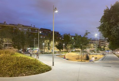 L'espai amb il·luminació nocturna