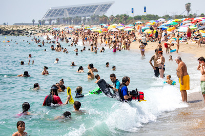 Activitat de snorkel a la platja