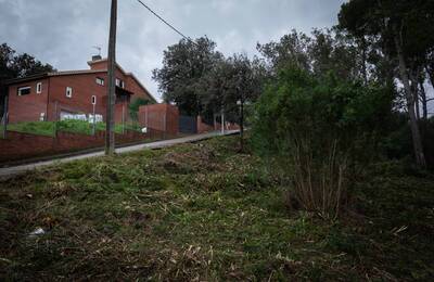 Franges de protecció a la urbanització Can Paulet de Cervelló