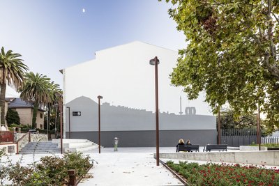 Un dels espais de la plaça