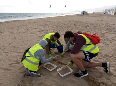 Estudi de microplàstics a la platja de Barcelona