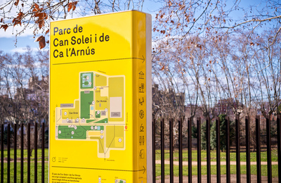 Imatge d'un dels elements de senyalització del parc