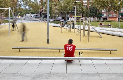Perspectiva de la zona de jocs infantils