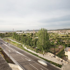 Vista aèria dels camins al costat de la carretera
