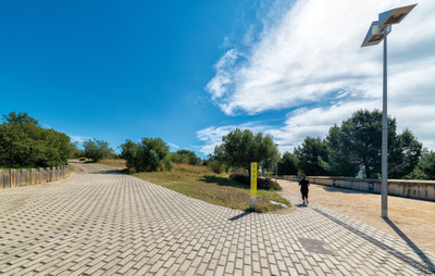 Rampa d'accés a diferents zones del parc