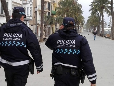 Guardia Urbana patrullant