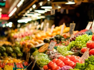 Parada de verdures a un mercat