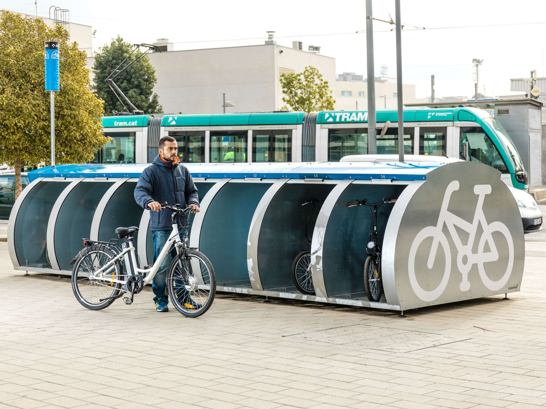 Un dels aparcaments segurs de bicicletes Bicibox