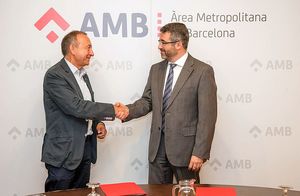 Antoni Poveda i Andreu Martínez celebren l'acord