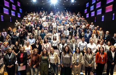 Foto de família dels assistents a la Time Use Week